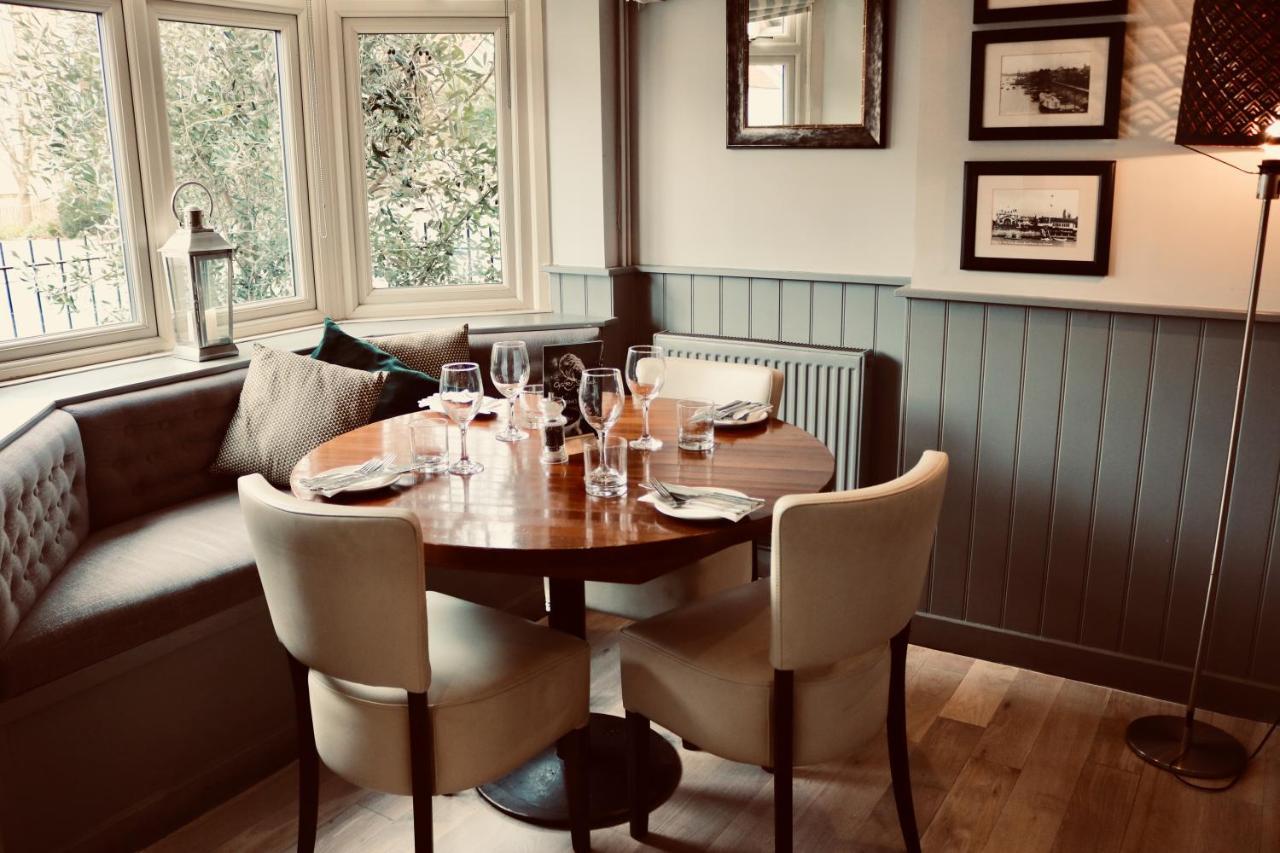 The Oyster Smack Hotel Burnham-on-Crouch